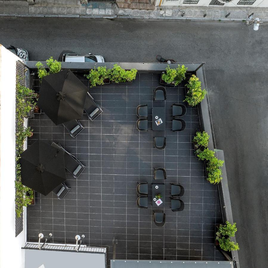 Nin&Bau Sarri 2 Hotel Athena Bagian luar foto