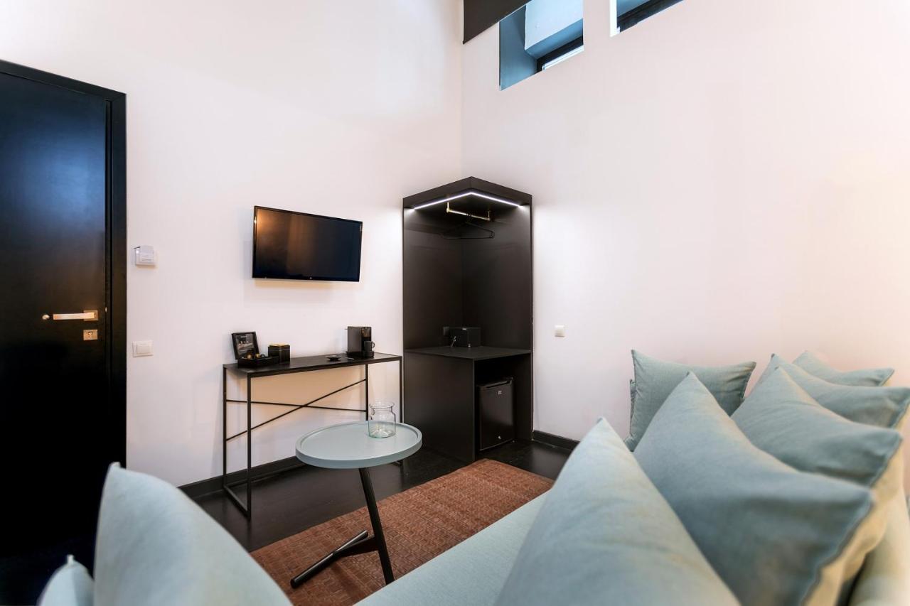 Nin&Bau Sarri 2 Hotel Athena Bagian luar foto